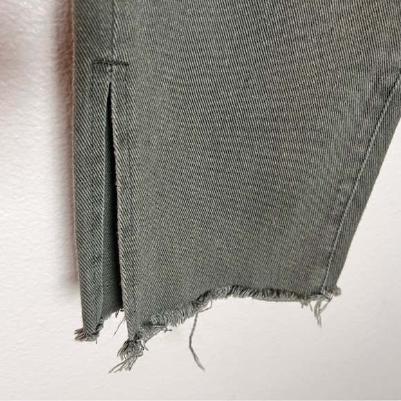 olive khaki raw hem split hem jeans pretty little thing US size 4 - Picture 3 of 4